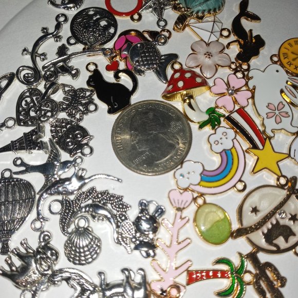 4 Random Charms will be sent to you See quarter for size refrence NEW💖SPECIAL - Picture 3 of 7